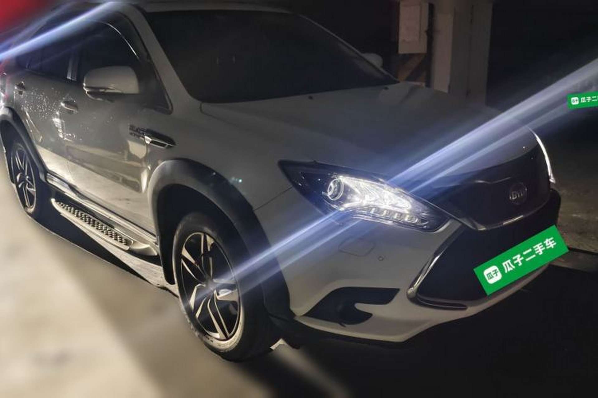 Used BYD Tang New Energy 2015 2.0T Four-Wheel-Drive Flagship Model Front Right 45 Deg