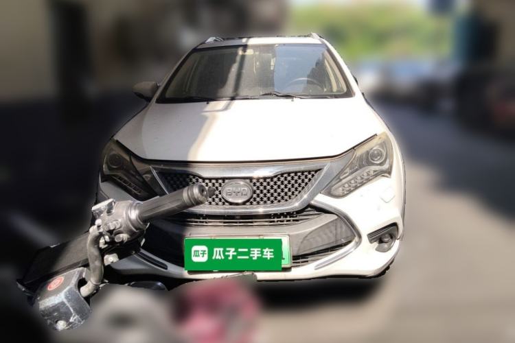 Used BYD Tang New Energy 2015 2.0T Four-Wheel-Drive Flagship Model Front