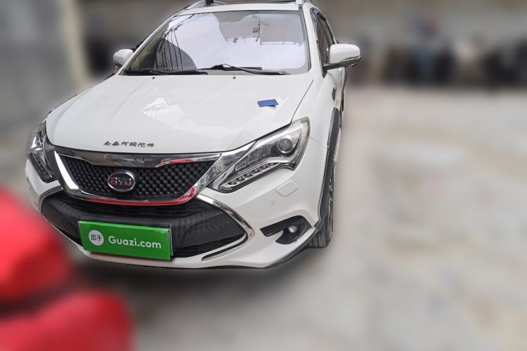 Used BYD Tang New Energy 2015 2.0T Four-Wheel-Drive Flagship Model Front
