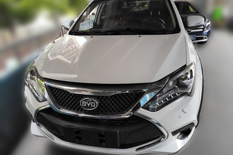 Used BYD Tang New Energy 2015 2.0T Four-Wheel-Drive Flagship Model Front