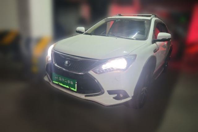 Used BYD Tang New Energy 2015 2.0T Four-Wheel-Drive Flagship Model