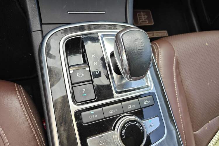 Used BYD Tang New Energy 2015 2.0T Four-Wheel-Drive Flagship Model Gear Lever