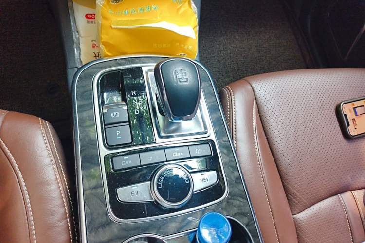 Used BYD Tang New Energy 2015 2.0T Four-Wheel-Drive Flagship Model Gear Lever