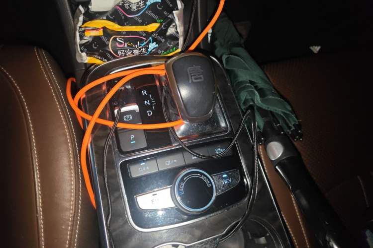 Used BYD Tang New Energy 2015 2.0T Four-Wheel-Drive Flagship Model Gear Lever