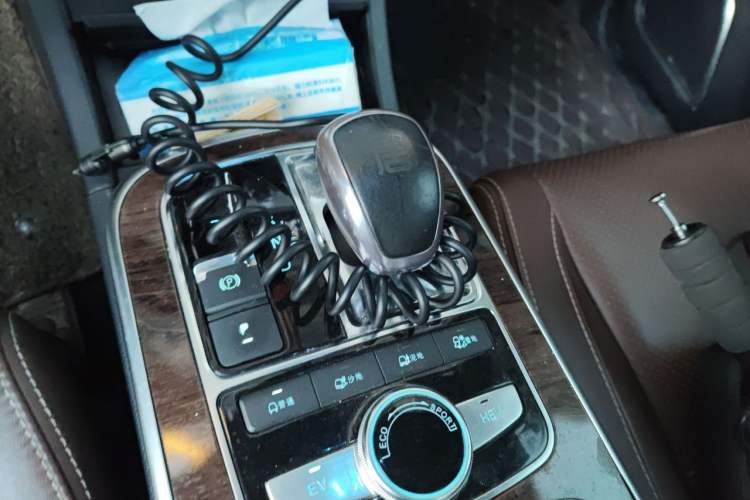 Used BYD Tang New Energy 2015 2.0T Four-Wheel-Drive Flagship Model Gear Lever