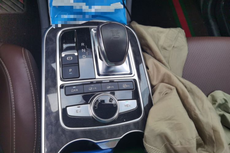Used BYD Tang New Energy 2015 2.0T Four-Wheel-Drive Flagship Model Gear Lever