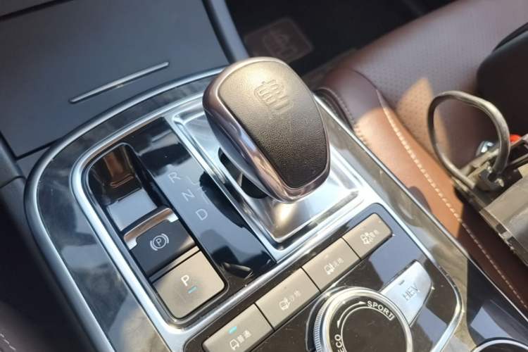 Used BYD Tang New Energy 2015 2.0T Four-Wheel-Drive Flagship Model Gear Lever