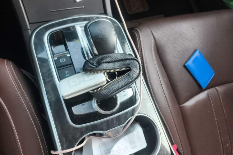 Used BYD Tang New Energy 2015 2.0T Four-Wheel-Drive Flagship Model Gear Lever