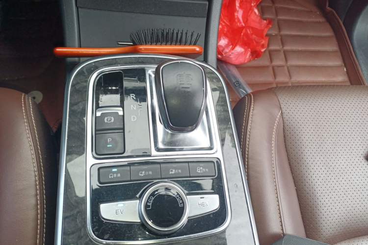 Used BYD Tang New Energy 2015 2.0T Four-Wheel-Drive Flagship Model Gear Lever