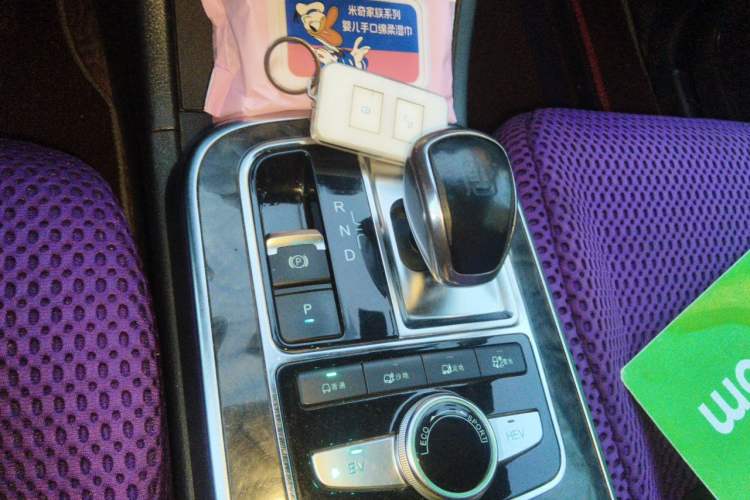 Used BYD Tang New Energy 2015 2.0T Four-Wheel-Drive Flagship Model Gear Lever