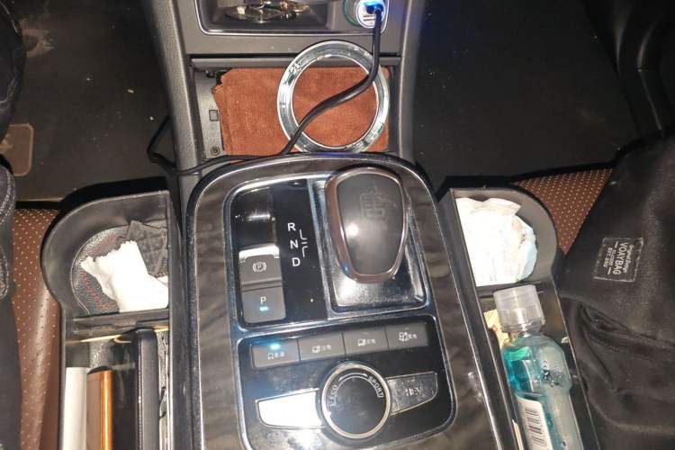 Used BYD Tang New Energy 2015 2.0T Four-Wheel-Drive Flagship Model Gear Lever