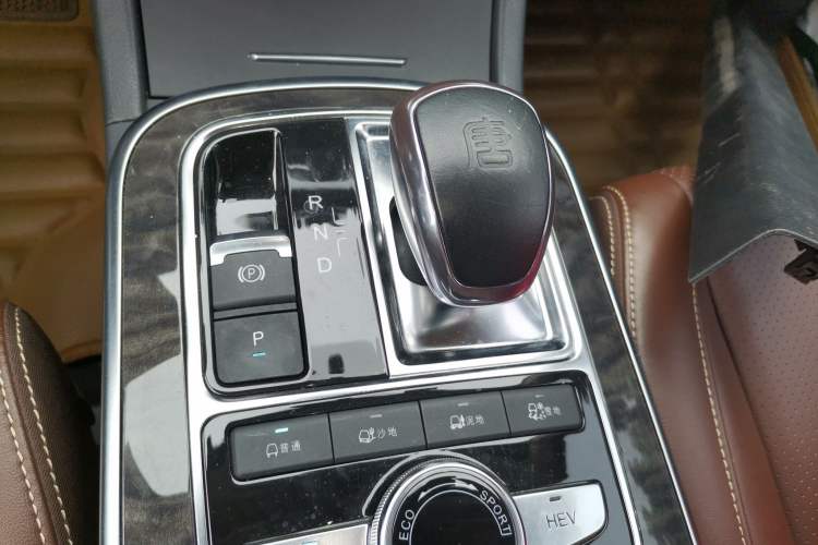 Used BYD Tang New Energy 2015 2.0T Four-Wheel-Drive Flagship Model Gear Lever