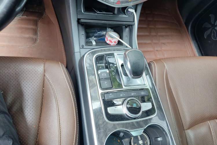 Used BYD Tang New Energy 2015 2.0T Four-Wheel-Drive Flagship Model Gear Lever