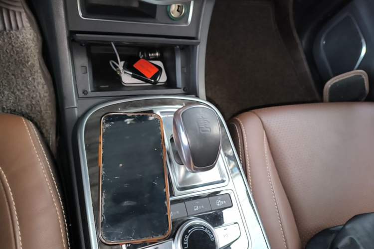 Used BYD Tang New Energy 2015 2.0T Four-Wheel-Drive Flagship Model Gear Lever