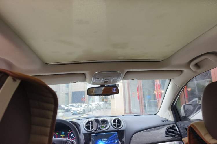 Used BYD Tang New Energy 2015 2.0T Four-Wheel-Drive Flagship Model Headliner