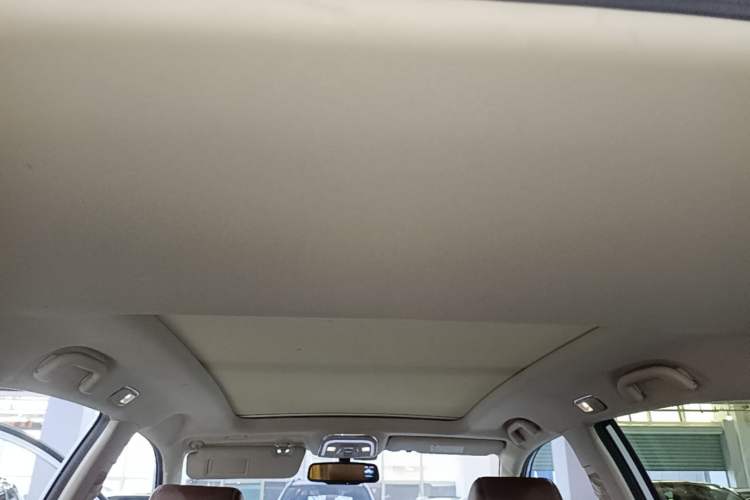 Used BYD Tang New Energy 2015 2.0T Four-Wheel-Drive Flagship Model Headliner