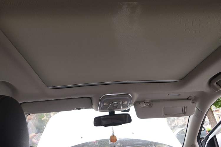 Used BYD Tang New Energy 2015 2.0T Four-Wheel-Drive Flagship Model Headliner