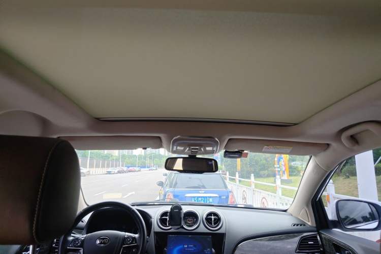 Used BYD Tang New Energy 2015 2.0T Four-Wheel-Drive Flagship Model Headliner