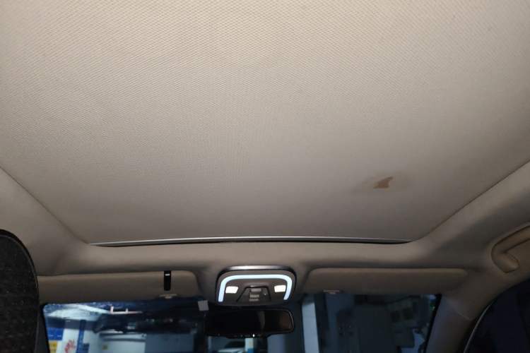 Used BYD Tang New Energy 2015 2.0T Four-Wheel-Drive Flagship Model Headliner