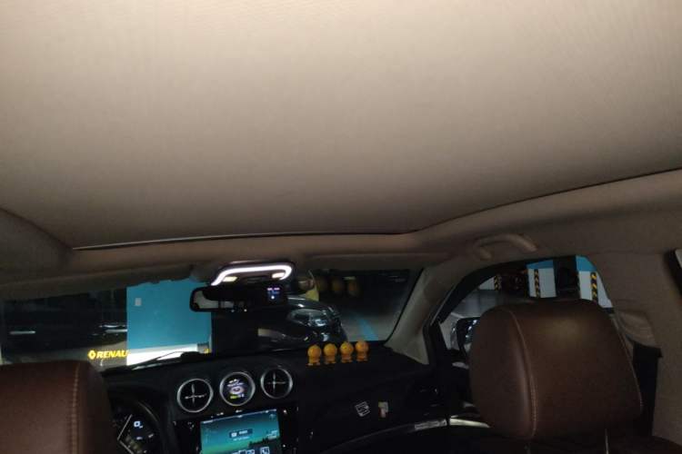 Used BYD Tang New Energy 2015 2.0T Four-Wheel-Drive Flagship Model Headliner