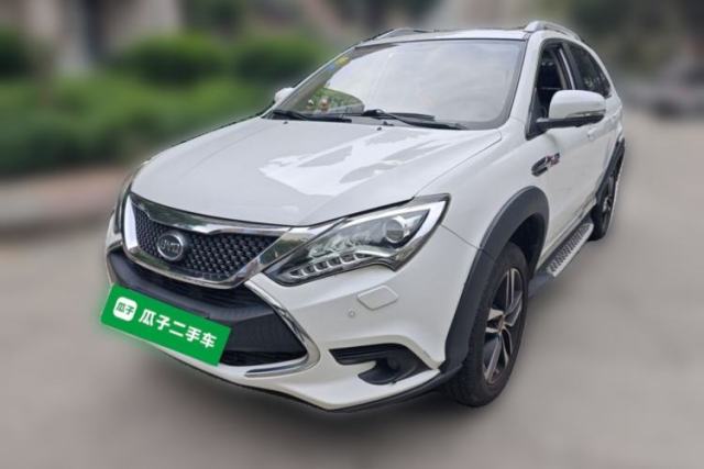 Used BYD Tang New Energy 2015 2.0T Four-Wheel-Drive Flagship Model