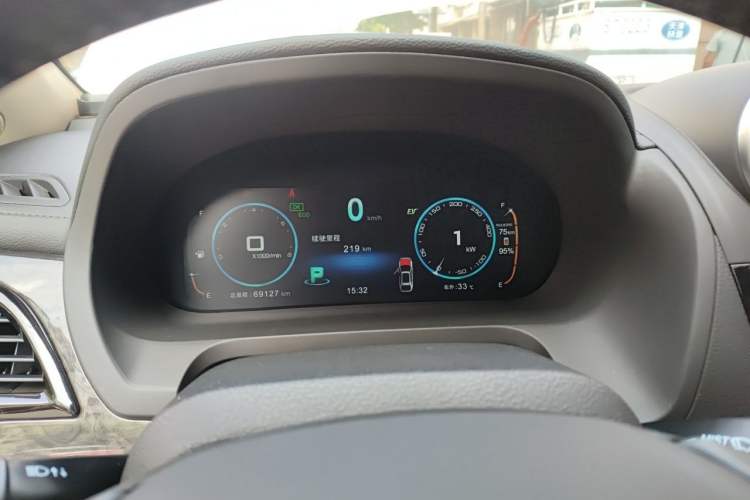 Used BYD Tang New Energy 2015 2.0T Four-Wheel-Drive Flagship Model Instrument Cluster
