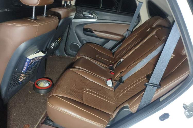 Used BYD Tang New Energy 2015 2.0T Four-Wheel-Drive Flagship Model Left Rear Seat