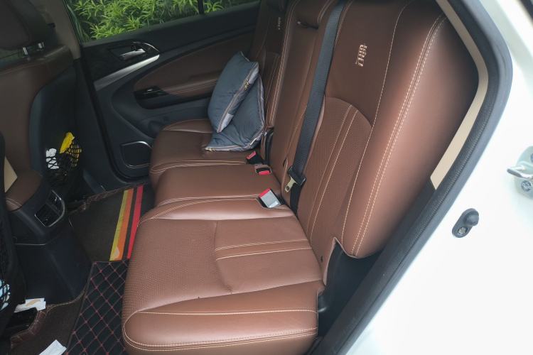 Used BYD Tang New Energy 2015 2.0T Four-Wheel-Drive Flagship Model Left Rear Seat