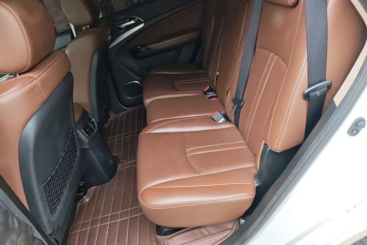 Used BYD Tang New Energy 2015 2.0T Four-Wheel-Drive Flagship Model Left Rear Seat