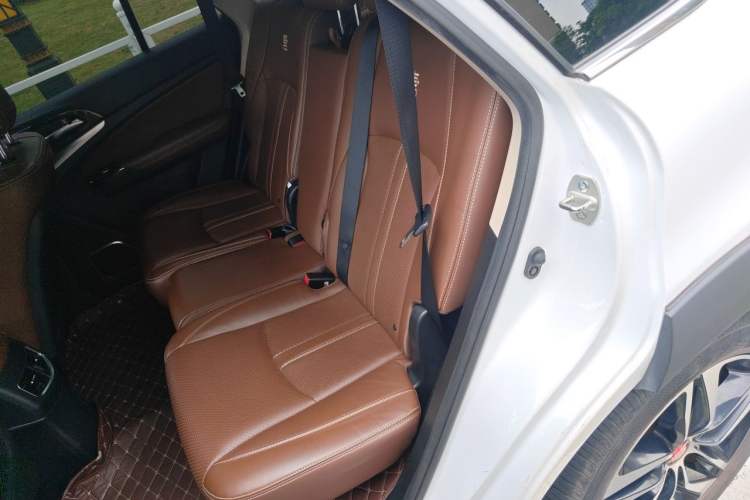 Used BYD Tang New Energy 2015 2.0T Four-Wheel-Drive Flagship Model Left Rear Seat