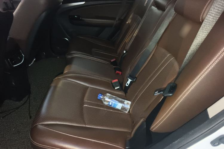 Used BYD Tang New Energy 2015 2.0T Four-Wheel-Drive Flagship Model Left Rear Seat