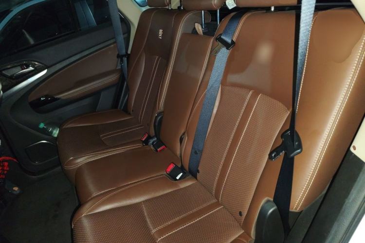 Used BYD Tang New Energy 2015 2.0T Four-Wheel-Drive Flagship Model Left Rear Seat