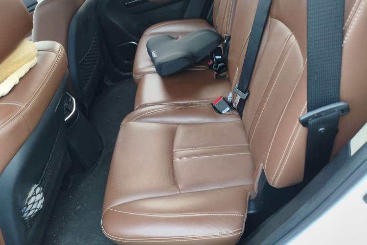 Used BYD Tang New Energy 2015 2.0T Four-Wheel-Drive Flagship Model Left Rear Seat