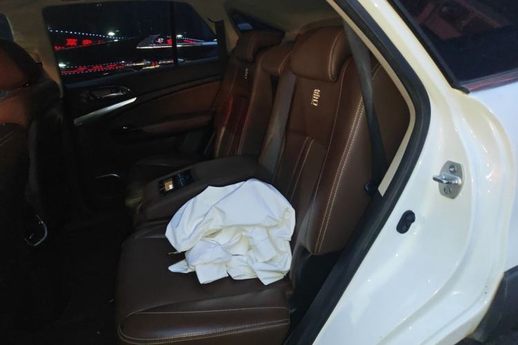 Used BYD Tang New Energy 2015 2.0T Four-Wheel-Drive Flagship Model Left Rear Seat