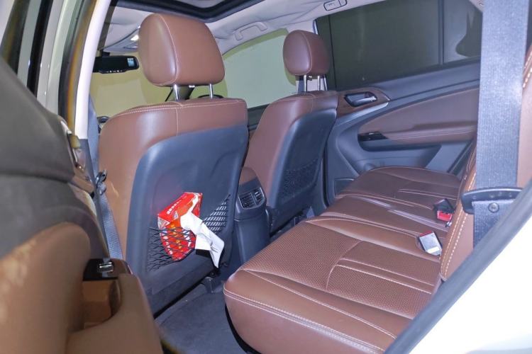 Used BYD Tang New Energy 2015 2.0T Four-Wheel-Drive Flagship Model Left Rear Seat
