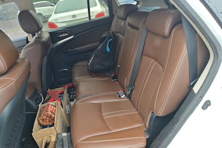 Used BYD Tang New Energy 2015 2.0T Four-Wheel-Drive Flagship Model Left Rear Seat