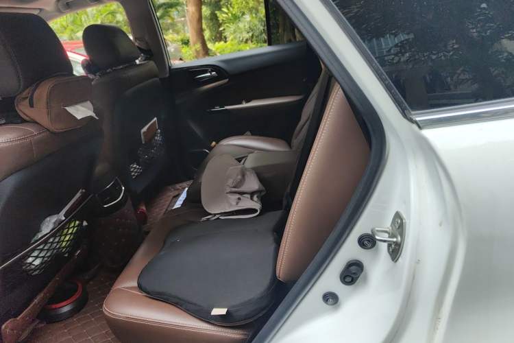 Used BYD Tang New Energy 2015 2.0T Four-Wheel-Drive Flagship Model Left Rear Seat