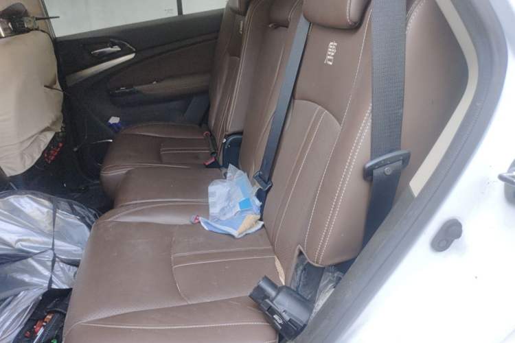 Used BYD Tang New Energy 2015 2.0T Four-Wheel-Drive Flagship Model Left Rear Seat