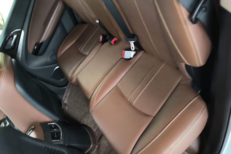 Used BYD Tang New Energy 2015 2.0T Four-Wheel-Drive Flagship Model Left Rear Seat