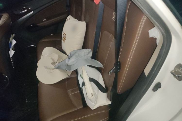 Used BYD Tang New Energy 2015 2.0T Four-Wheel-Drive Flagship Model Left Rear Seat