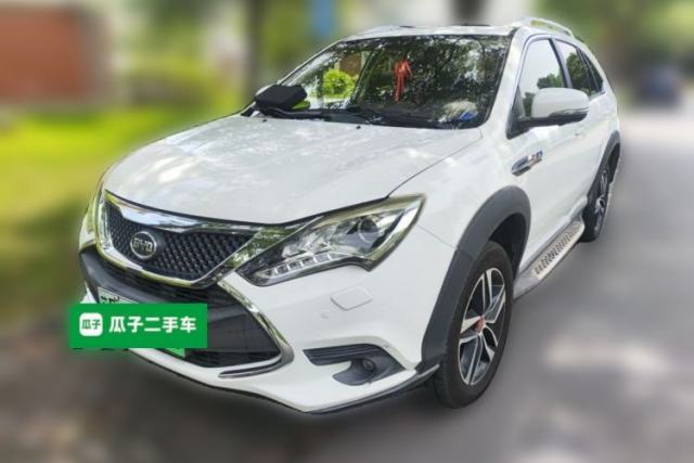 Used BYD Tang New Energy 2015 2.0T Four-Wheel-Drive Flagship Model