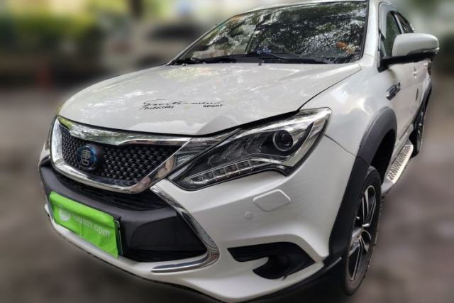 Used BYD Tang New Energy 2015 2.0T Four-Wheel-Drive Flagship Model