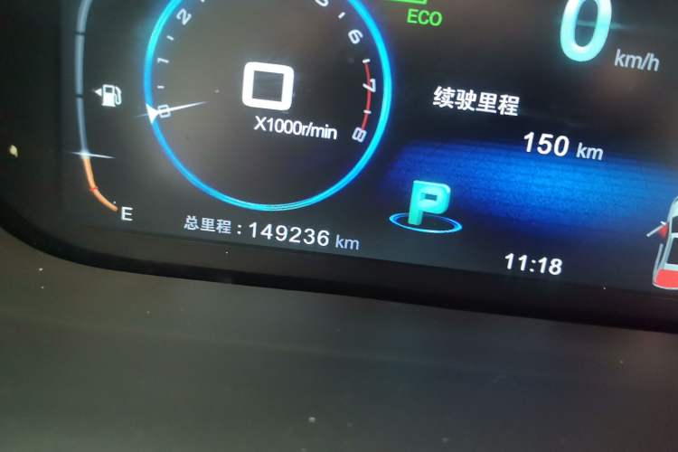 Used BYD Tang New Energy 2015 2.0T Four-Wheel-Drive Flagship Model Odometer Close Up