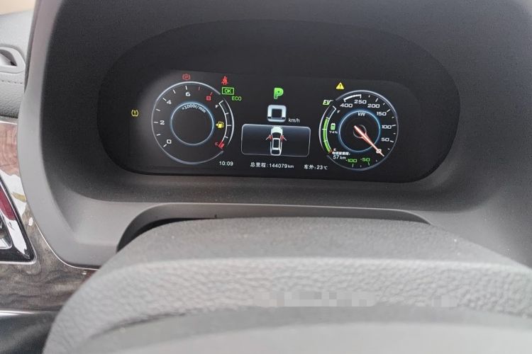 Used BYD Tang New Energy 2015 2.0T Four-Wheel-Drive Flagship Model Odometer Close Up