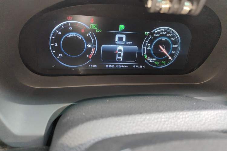 Used BYD Tang New Energy 2015 2.0T Four-Wheel-Drive Flagship Model Odometer Close Up