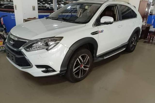 Used BYD Tang New Energy 2015 2.0T Four-Wheel-Drive Flagship Model