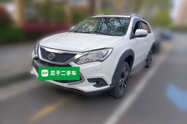 Used BYD Tang New Energy 2015 2.0T Four-Wheel-Drive Flagship Model