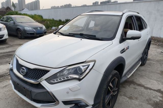 Used BYD Tang New Energy 2015 2.0T Four-Wheel-Drive Flagship Model