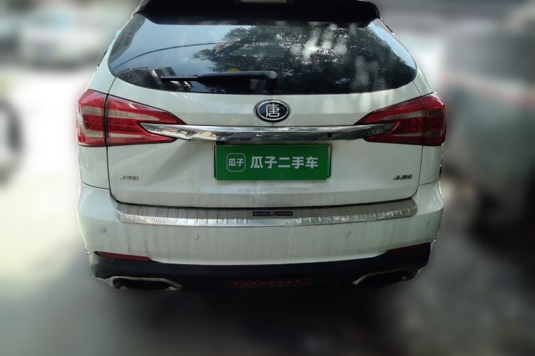 Used BYD Tang New Energy 2015 2.0T Four-Wheel-Drive Flagship Model Rear