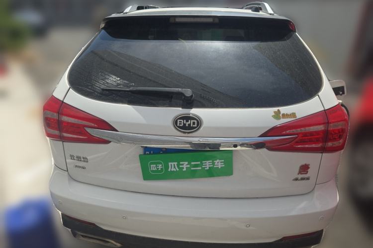 Used BYD Tang New Energy 2015 2.0T Four-Wheel-Drive Flagship Model Rear